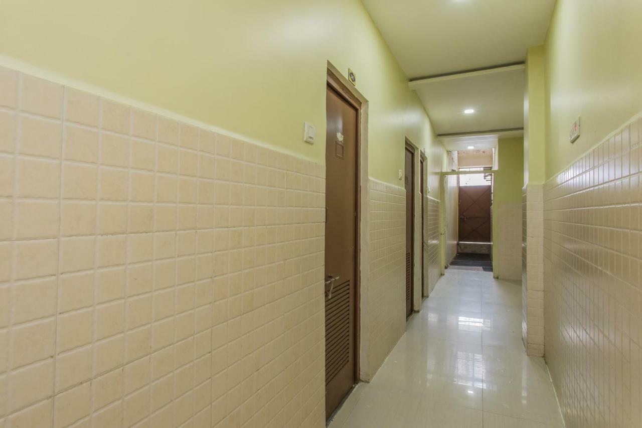 Oyo 17161 Hotel Mahalaxmi Ujjain Esterno foto