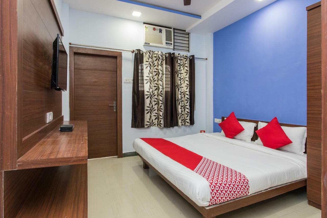 Oyo 17161 Hotel Mahalaxmi Ujjain Esterno foto