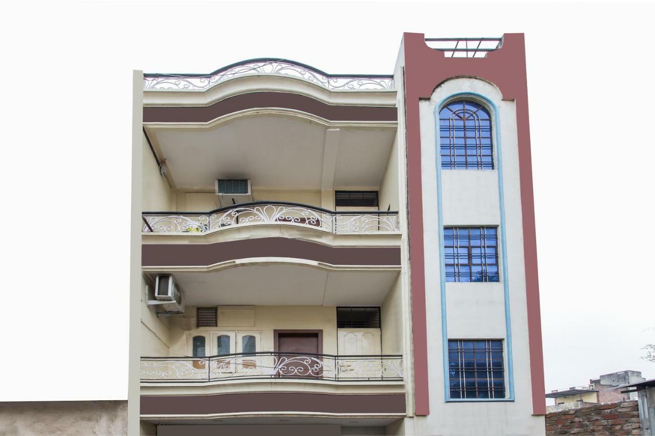 Oyo 17161 Hotel Mahalaxmi Ujjain Esterno foto