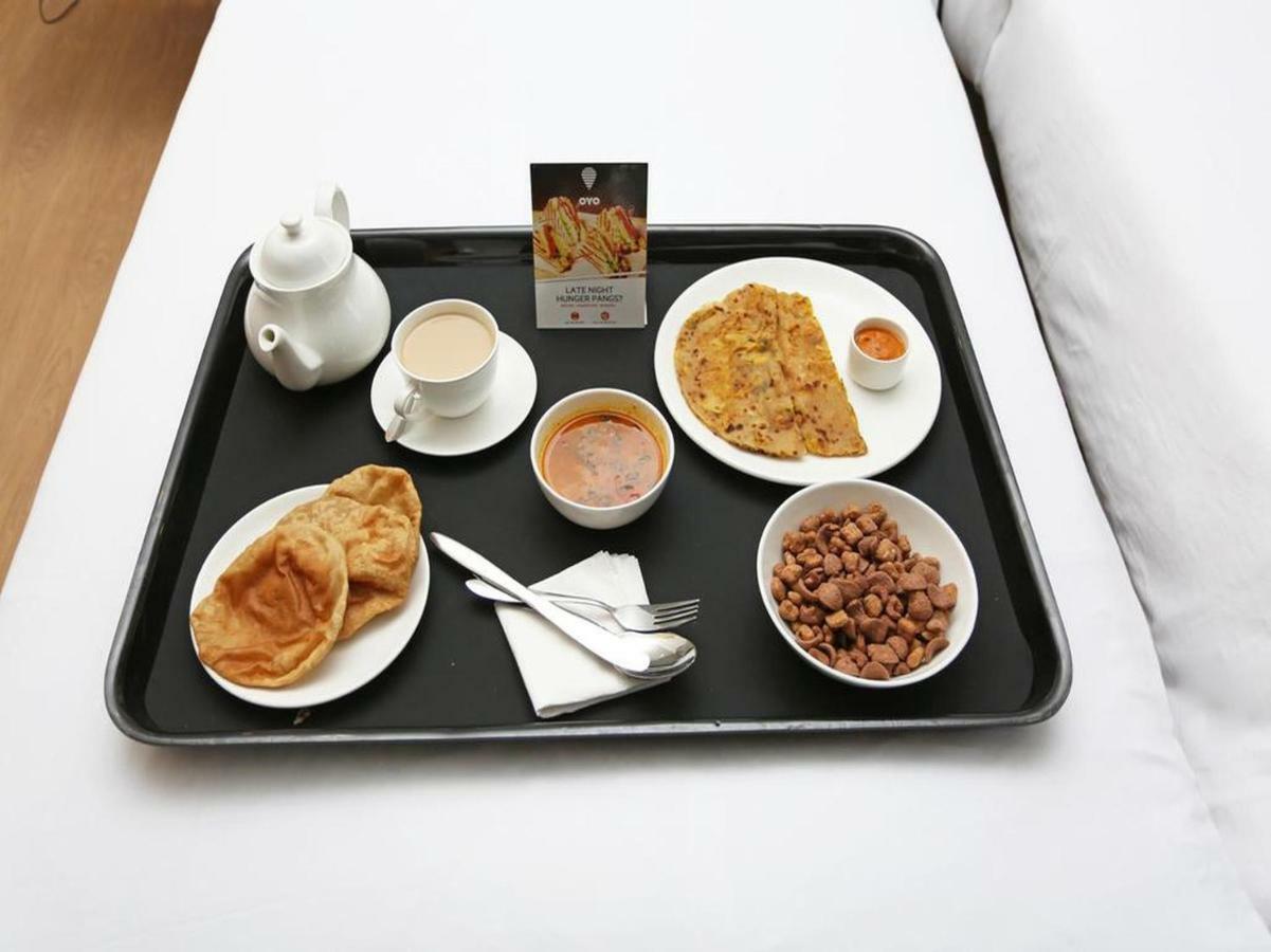 Oyo 17161 Hotel Mahalaxmi Ujjain Esterno foto