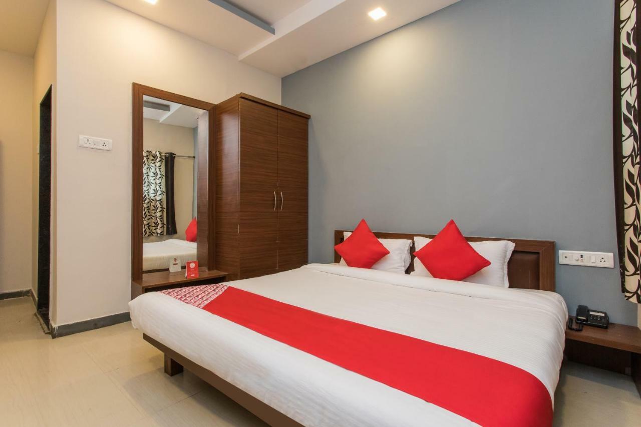 Oyo 17161 Hotel Mahalaxmi Ujjain Esterno foto